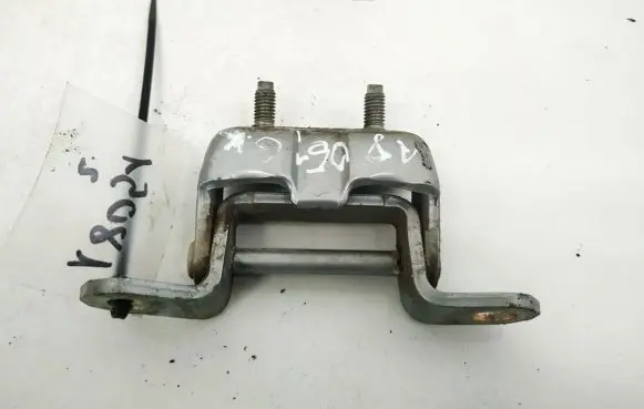 Nissan Primera Tailgate/trunk/boot hinge