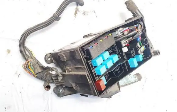 Lexus IS 220D-250-350 Fuse box set 8211153a51c1