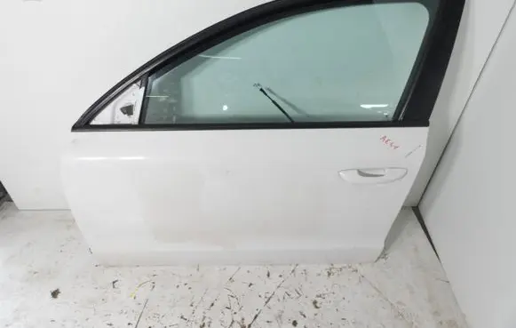 Skoda Superb B6 (3T) Front door 