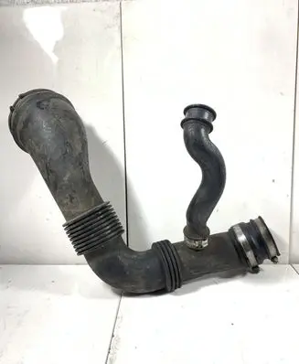 Ford Focus Intercooler hose/pipe 4M51A673AD