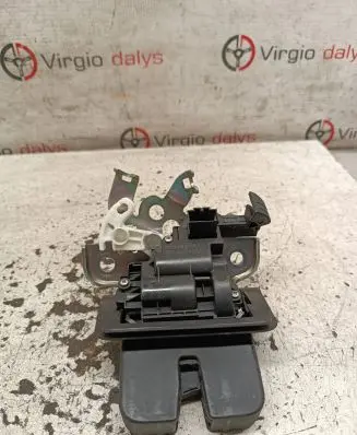 Audi A3 S3 8V Tailgate/trunk/boot lock/catch/latch 8R0827505A 170916B