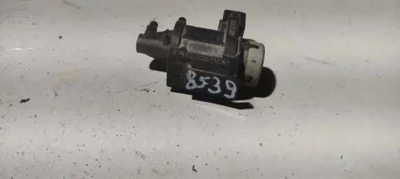 Audi A4 S4 B6 8E 8H Turbo solenoid valve 1J0906283A