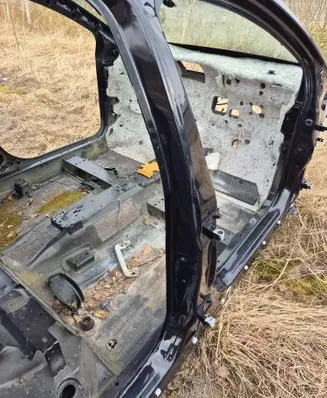 Ford Focus Pillar (middle)