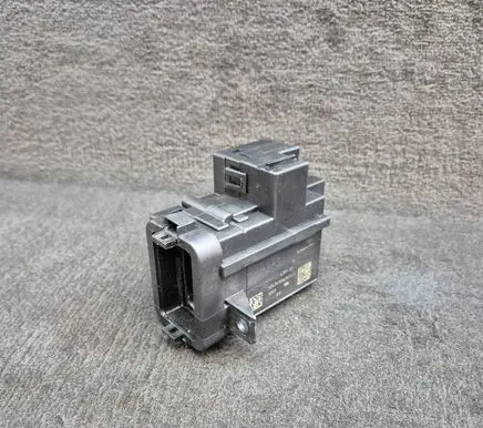 Audi A4 Allroad Ignition lock 8K0909131D