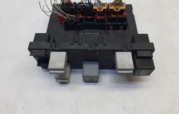 Audi A3 S3 8P Comfort/convenience module 8P0907279K