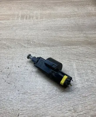 Opel Astra G Brake pedal sensor switch 09132299