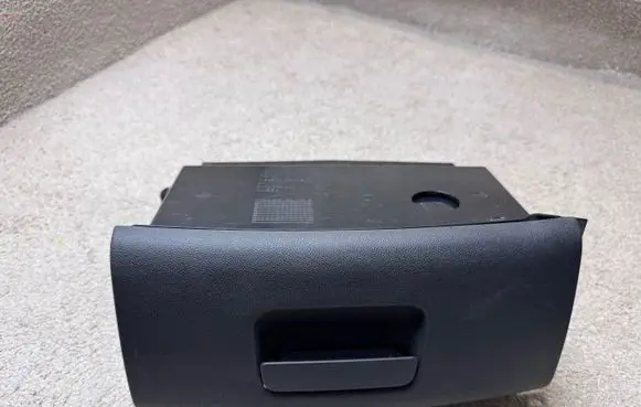 Volkswagen Tiguan Front trunk storage compartment 5NA882600 5NA882602