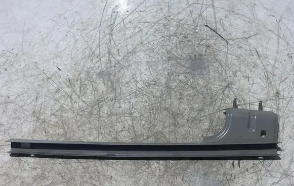 Renault Trafic III (X82) Front door windshield rail 2382510 1639D 80268772R