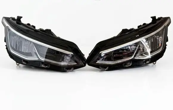 Volkswagen Golf VIII Headlights/headlamps set 889104AA10 5H1941005 90150890