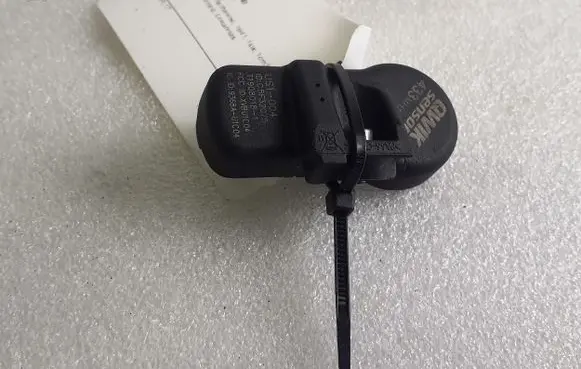 Porsche Cayenne (92A) Tire pressure sensor US1004 9368A