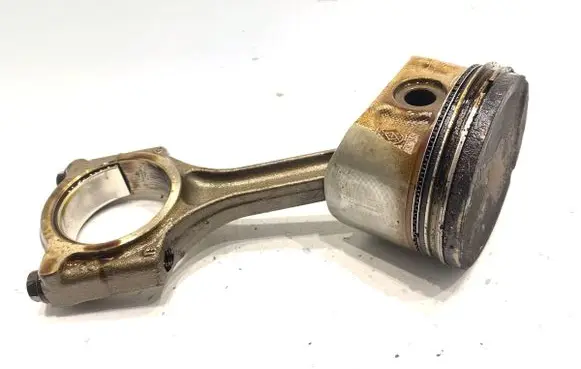 Renault Megane III Piston with connecting rod K4M848