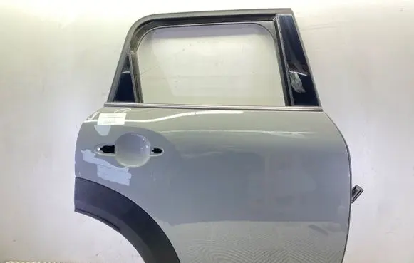 Mini Cooper Countryman F60 Rear door