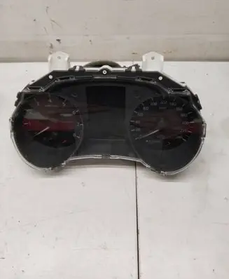 Nissan Pulsar Speedometer (instrument cluster)