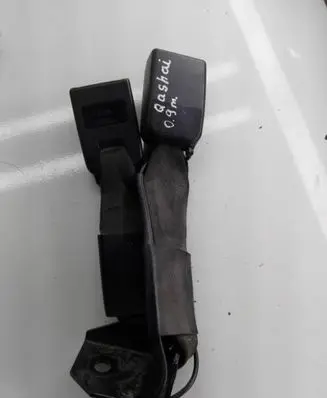 Middle seatbelt buckle (rear)