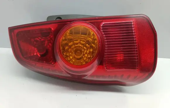 Mitsubishi Space Star Rear/tail lights MR913173