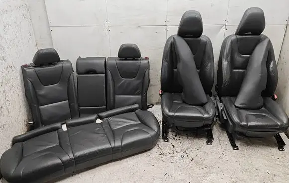 Seat set