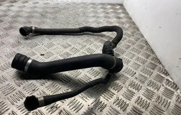 BMW 5 E60 E61 Engine coolant pipe/hose 7525641