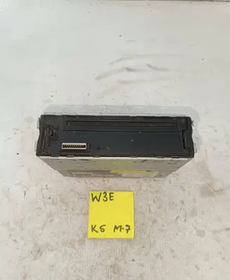 Volkswagen Golf IV Radio/GPS head unit trim 165X9170 KDR322