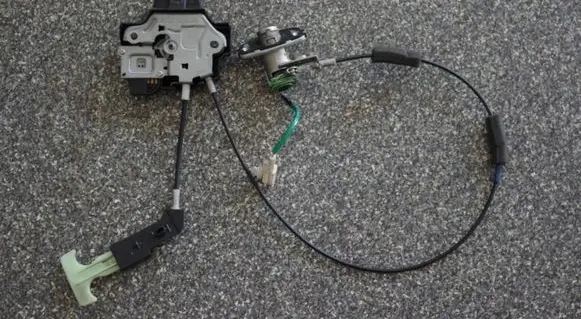 Lexus ES 250 - 300 - 330 Loading door lock 