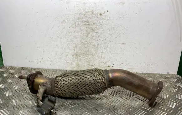 KIA Sorento Muffler pipe connector clamp 