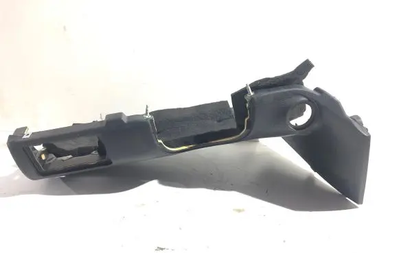 Mercedes-Benz ML W164 Dashboard lower bottom trim panel A1646802387 18114600 58505