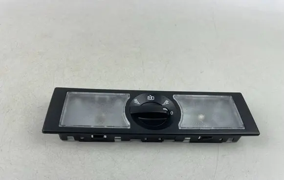 Seat Arona Rear seat light 08864000L4 6Q0947291B