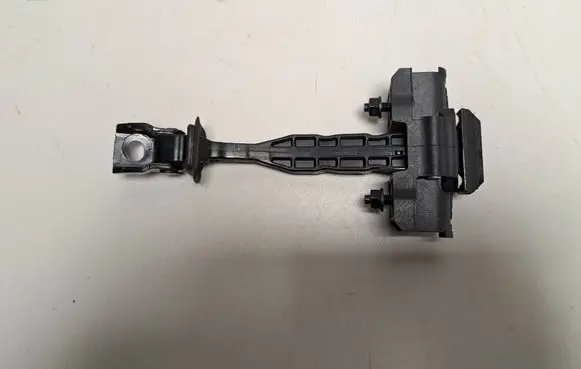 BMW X3 G01 Front door check strap stopper 7390686