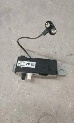 Opel Insignia A Aerial antenna amplifier 13327068