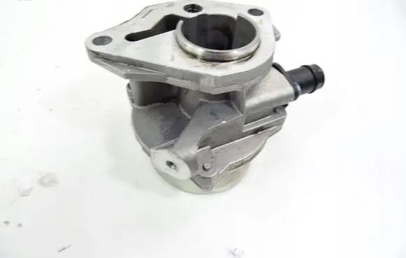 Nissan Micra K14 Vacuum pump 146505272R