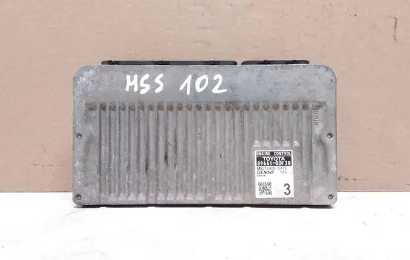 Toyota Yaris Engine control unit/module 896610DF30