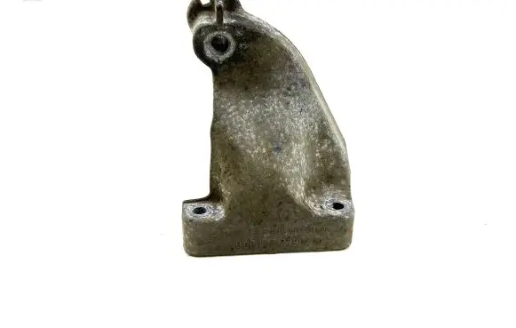 Mercedes-Benz CLS C219 Engine mounting bracket A6422230004