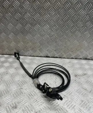 Hyundai ix35 Engine bonnet/hood lock release cable 