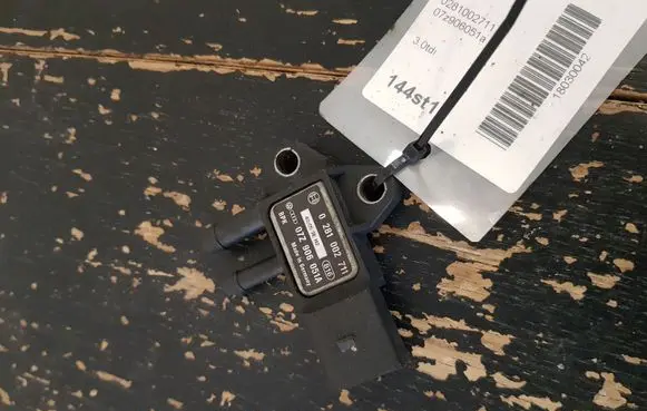 Audi A6 S6 C6 4F Air pressure sensor 0281002711
