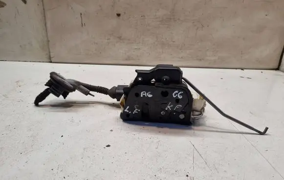 Audi A6 S6 C6 4F Front door lock 4F1837015