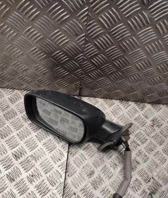 Volvo XC70 Front door electric wing mirror 015601