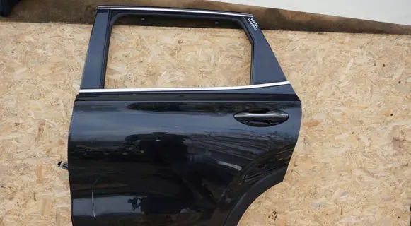 Hyundai Santa Fe Rear door DRZWI181115