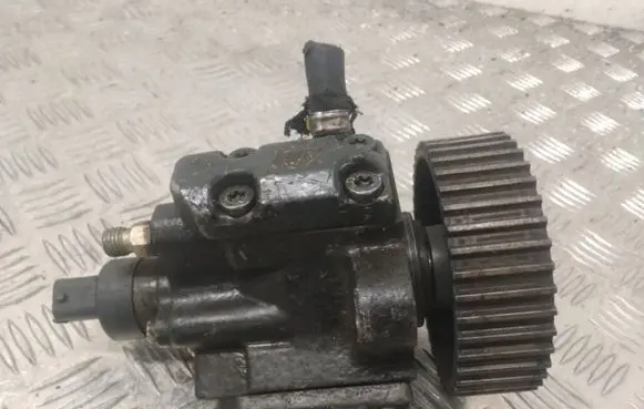 Alfa Romeo 156 Fuel injection high pressure pump 0445010007