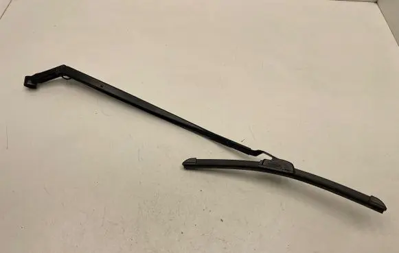 Toyota Verso Windshield/front glass wiper blade 
