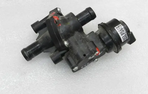 Nissan Qashqai Coolant heater control valve 2123000Q0A 9223000Q0D