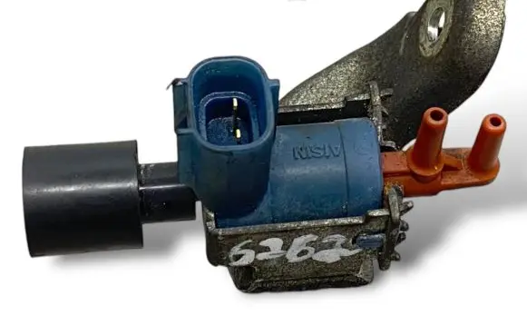 Toyota Yaris Turbo solenoid valve 2586030070