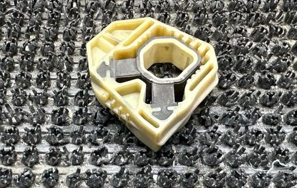 Radiator mount bracket
