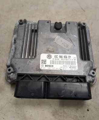 Volkswagen Golf V Engine control unit/module 03C906056EM 03C906056T 0261S02565
