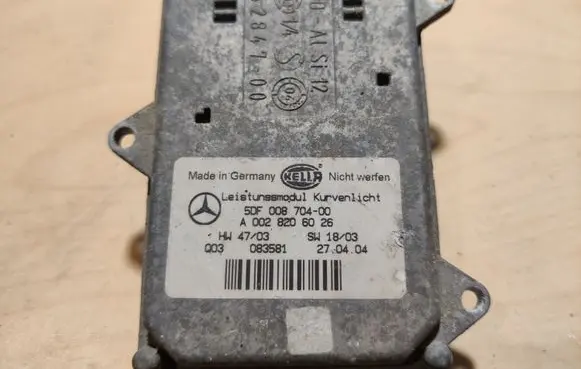 Mercedes-Benz E W211 Headlight ballast module Xenon 5DF00870400