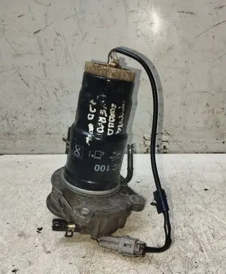 Toyota Corolla Verso AR10 Fuel filter 