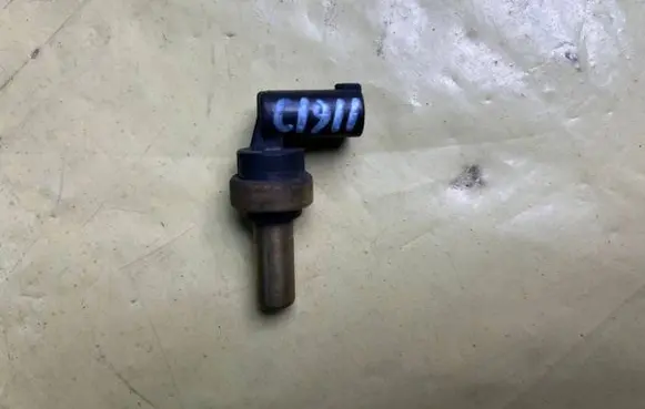 Mercedes-Benz B W245 Coolant temperature sensor A0005425118