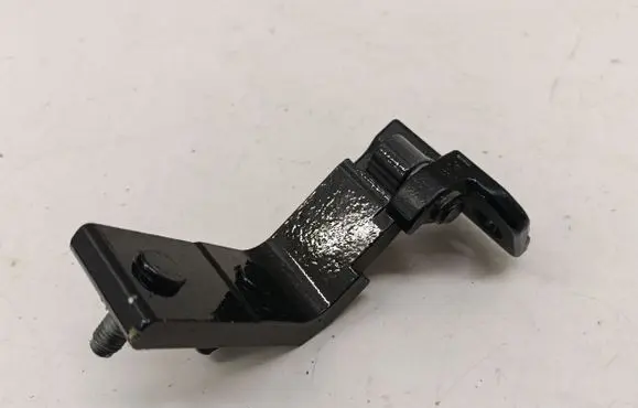 Mercedes-Benz EQE v295 Rear door lower hinge