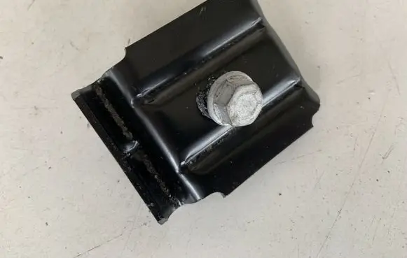 Battery bracket