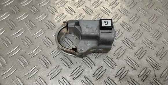 Toyota Avensis T270 Steering wheel lock 45020053 4052B