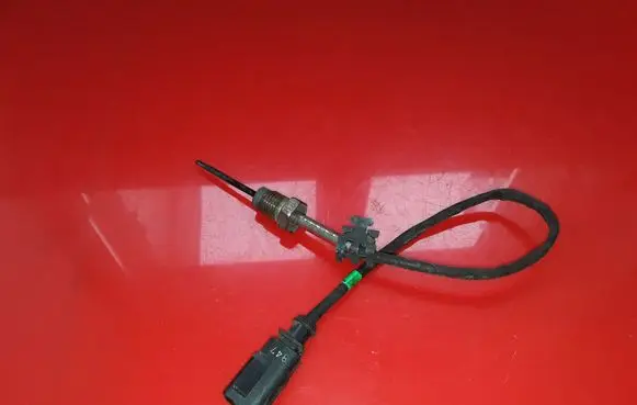 Audi A4 S4 B8 8K Exhaust gas temperature sensor 03L906088FH