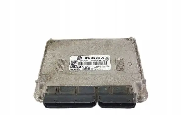 Volkswagen Golf VI Engine control unit/module 06A906033JG
